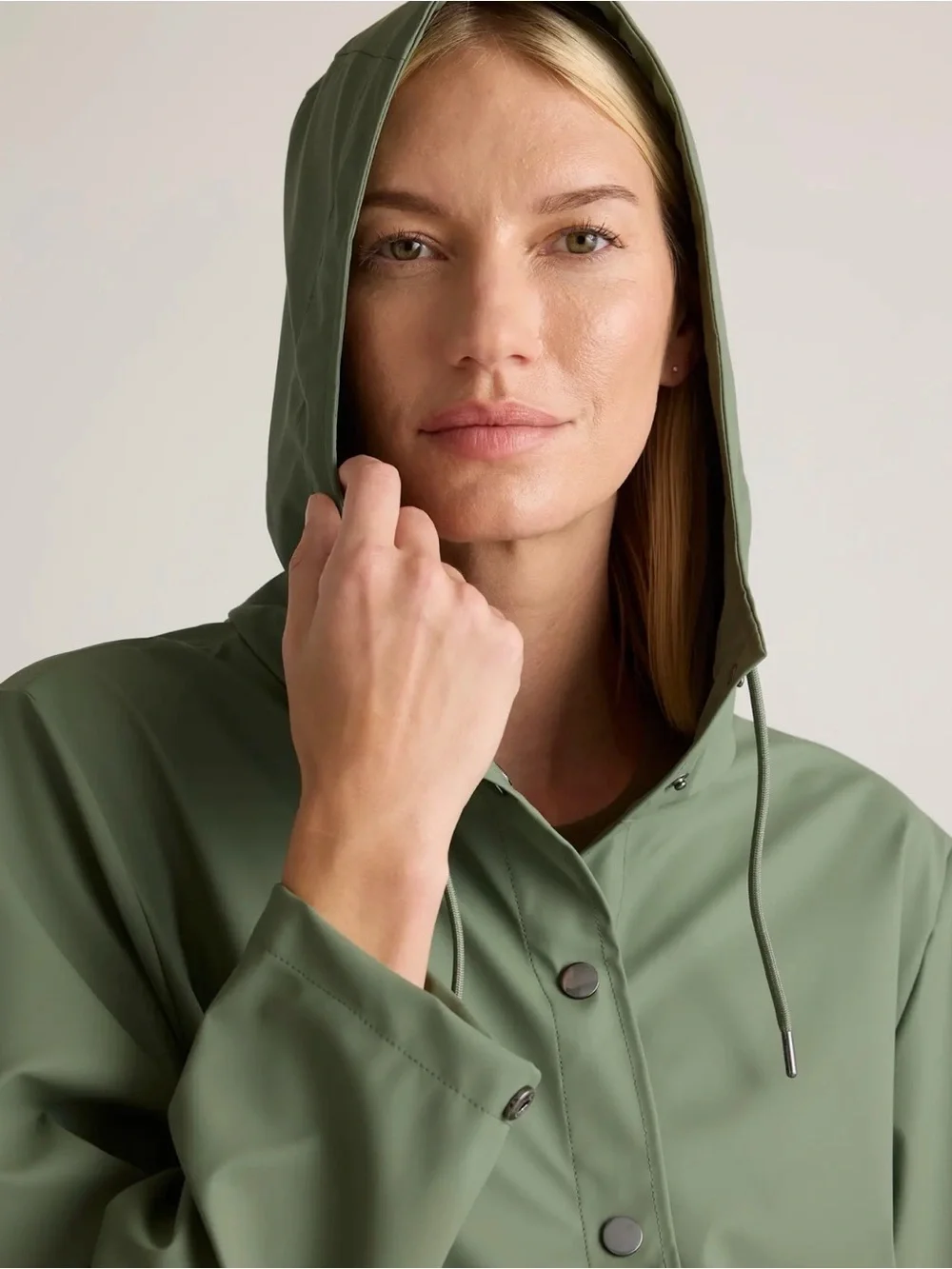 Quince Rubberized Rain coat in Pine Green Size XL
